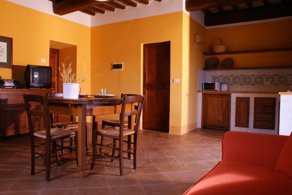 Re Artu Assisi Country Lifestyle Aparthotel Szoba fotó